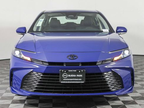 Used 2025 Toyota Camry LE w/ Convenience Package image 2