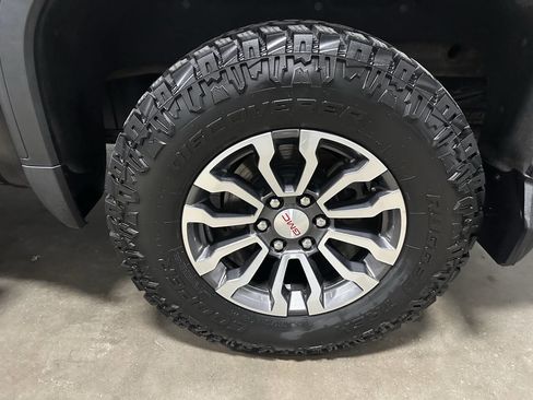 Used 2020 GMC Sierra 1500 AT4 w/ AT4 Premium Package image 25