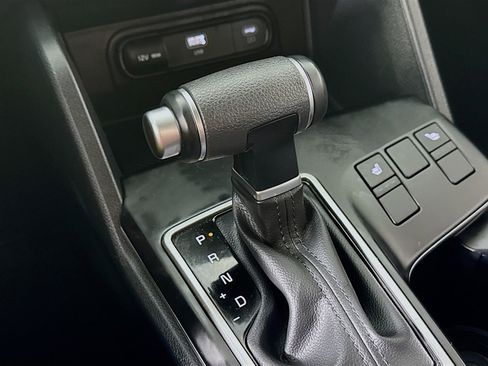 Used 2024 Kia Sportage LX image 19