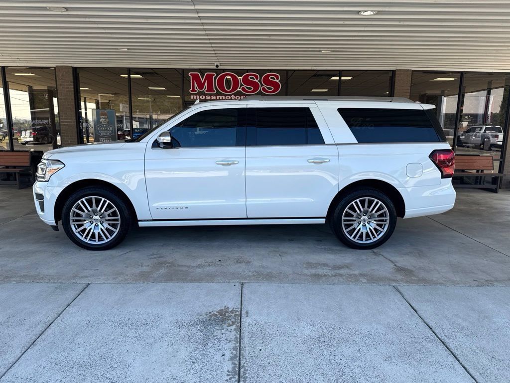 Used 2023 Ford Expedition Max Platinum AWD/4WD image 7