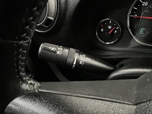 Used 2016 Jeep Wrangler Unlimited Sport w/ Connectivity Group image 34