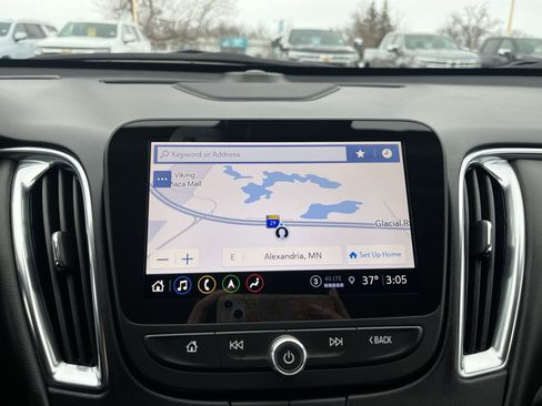 Used 2024 Chevrolet Malibu LT image 14