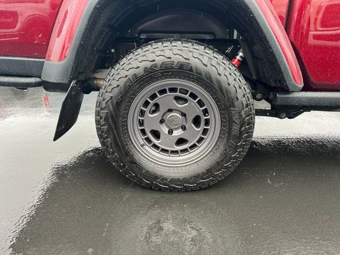 Used 2021 Jeep Gladiator Rubicon image 21