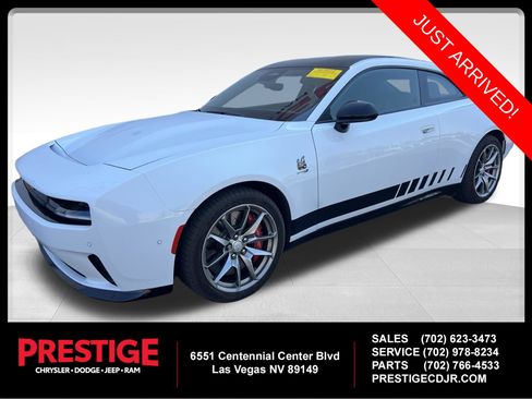 Used 2025 Dodge Charger Daytona Scat Pack w/ Track Pack AWD/4WD image 1