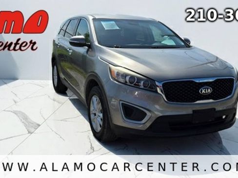 Used 2018 Kia Sorento L FWD image 6