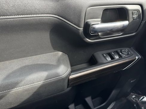 Used 2020 Chevrolet Silverado 1500 LT Trail Boss image 30