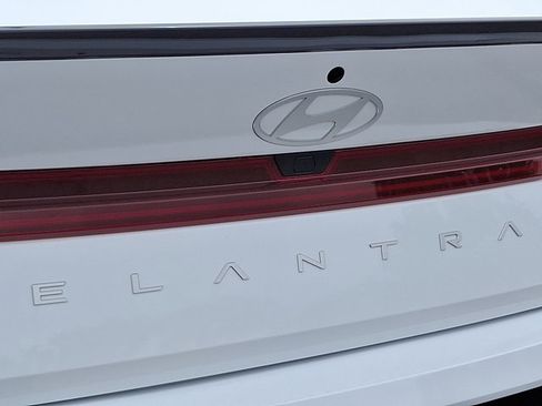 New 2025 Hyundai Elantra SEL image 20