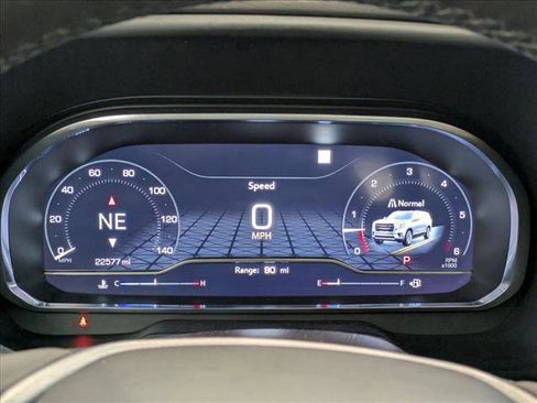 Used 2022 GMC Yukon SLT w/ SLT Premium Package image 11