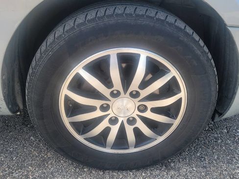 Used 2012 Kia Sedona EX w/ Luxury Pkg FWD image 37