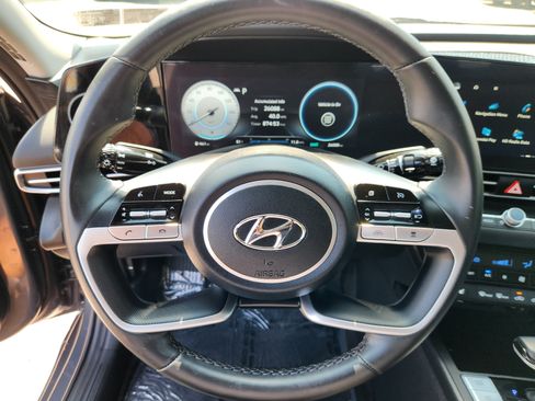 Certified 2023 Hyundai Elantra SEL w/ Convenience Package FWD image 9