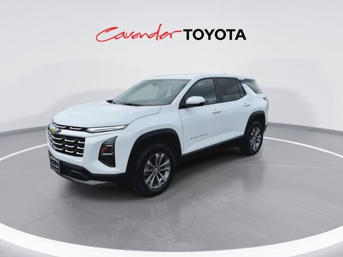 Used 2025 Chevrolet Equinox LT AWD/4WD image 4