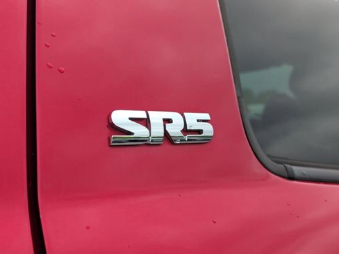 Used 2015 Toyota Tundra SR5 w/ TRD Off Road Package AWD/4WD image 48
