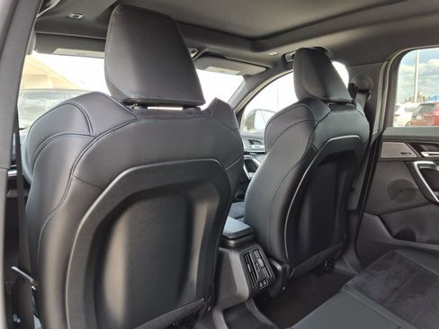 New 2026 BMW X2 xDrive28i w/ Technology Package AWD/4WD image 15