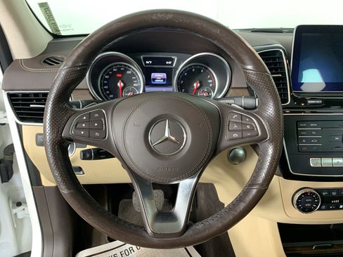 Used 2017 Mercedes-Benz GLS 450 4MATIC image 22