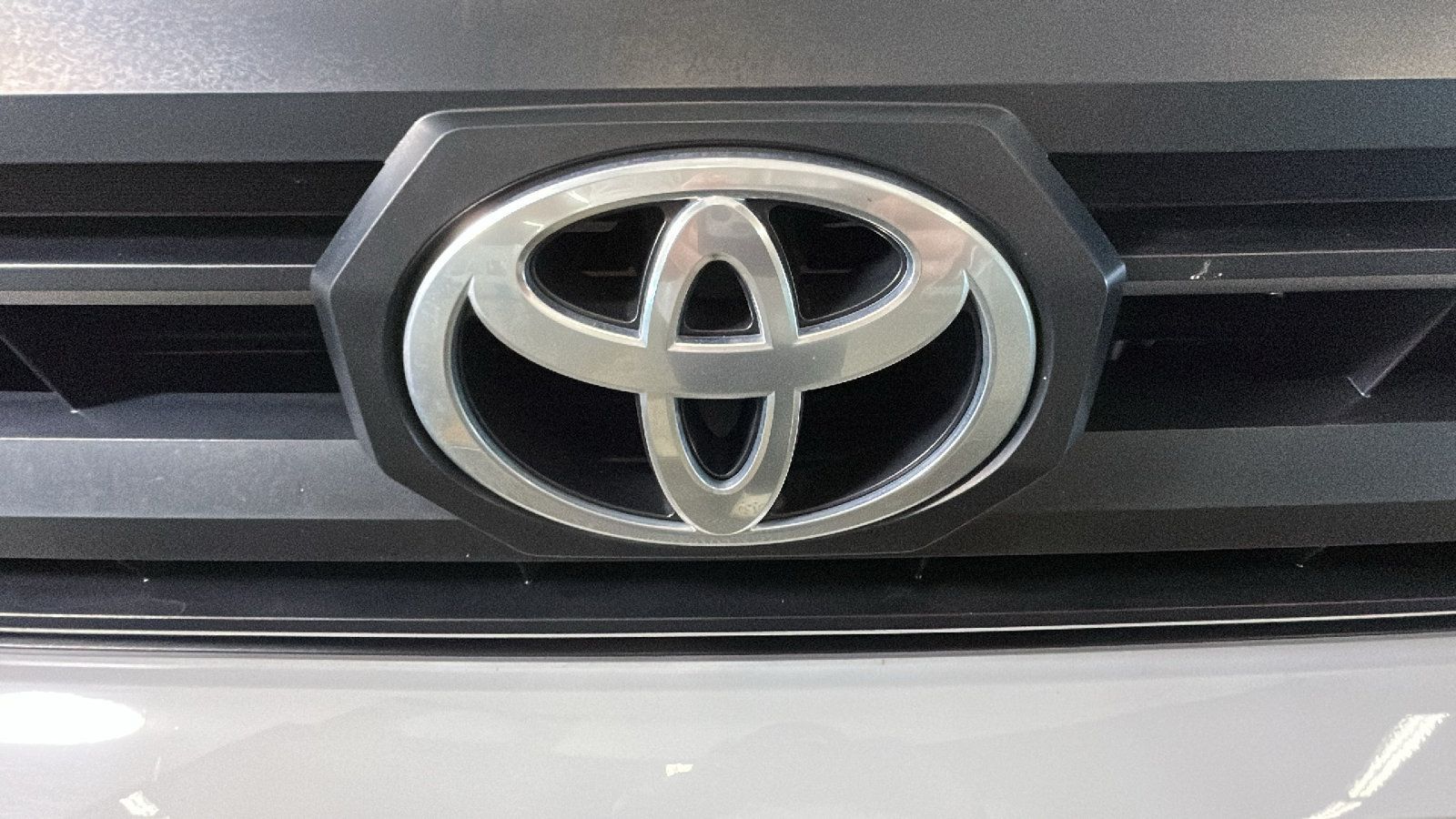 Used 2024 Toyota Tacoma SR AWD/4WD image 10