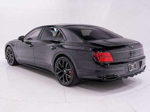Used 2025 Bentley Flying Spur Plug-In Hybrid AWD/4WD image 3