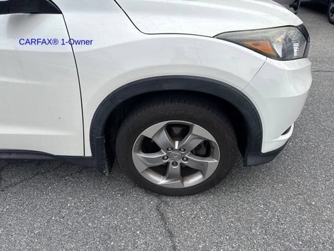 Used 2016 Honda HR-V LX image 2