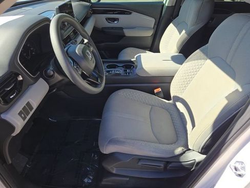 Certified 2023 Honda Pilot LX image 14
