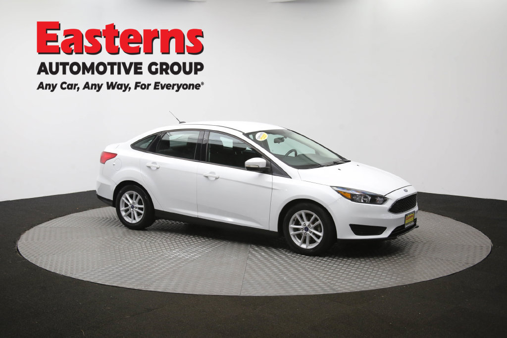 Used 2018 Ford Focus SE w/ Cold Weather Package FWD image 47