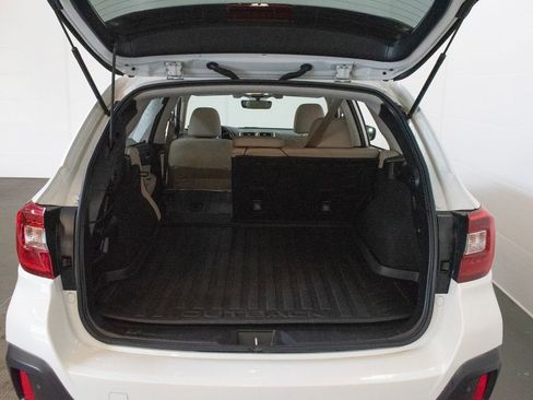 Used 2019 Subaru Outback 2.5i Limited AWD/4WD image 26