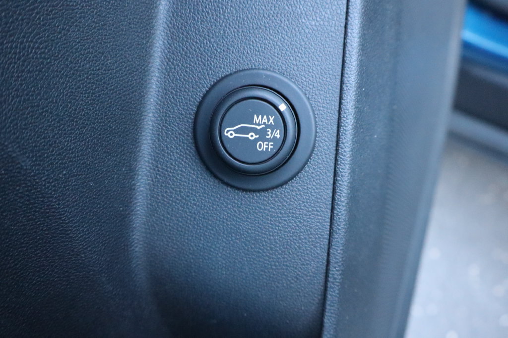 Used 2021 Chevrolet Equinox LT FWD image 28