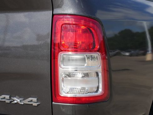 Used 2024 RAM 2500 Big Horn AWD/4WD image 21