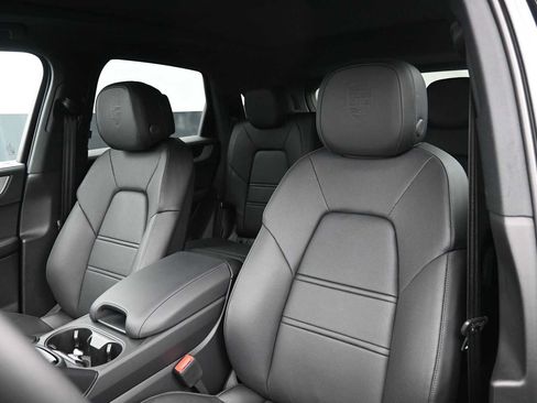 New 2026 Porsche Cayenne S AWD/4WD image 5