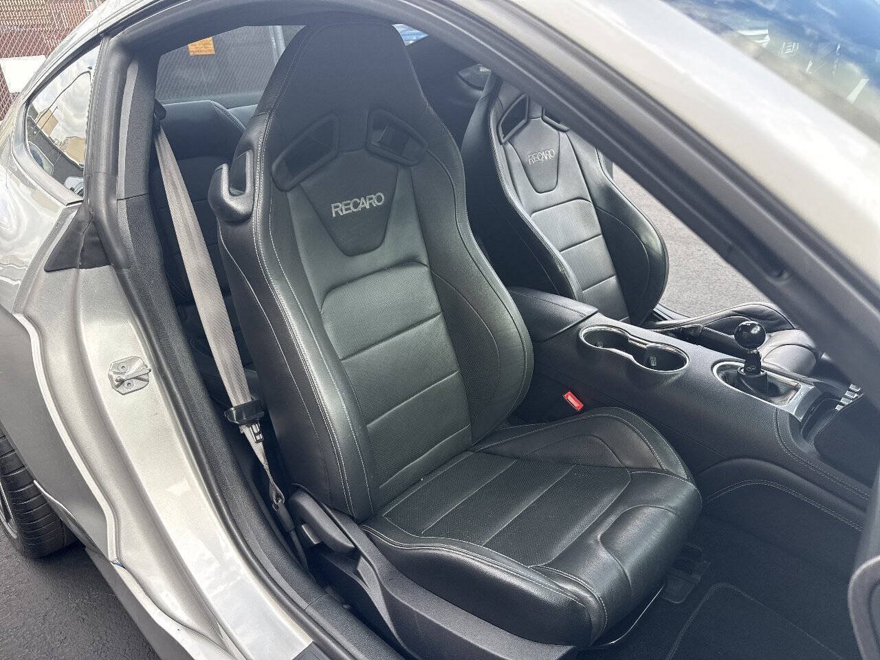 Used 2019 Ford Mustang GT Premium w/ Performance Package - Level 2 RWD image 20