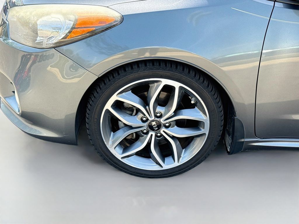 Used 2016 Kia Forte Koup SX w/ SX Premium Package FWD image 32