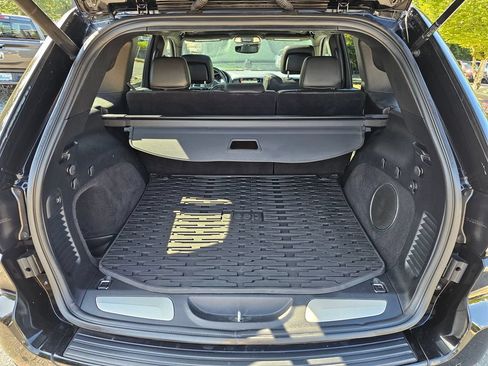 Used 2020 Jeep Grand Cherokee Trackhawk AWD/4WD image 24