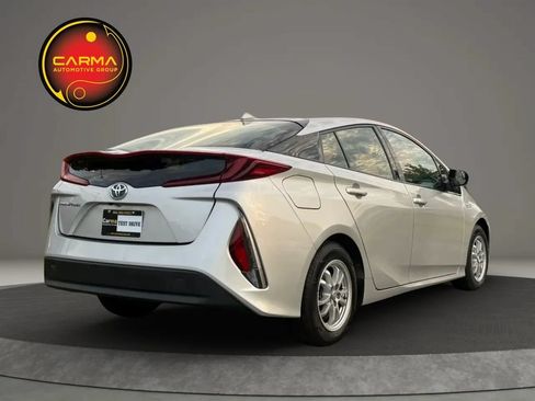 Used 2017 Toyota Prius Prime Advanced FWD image 5