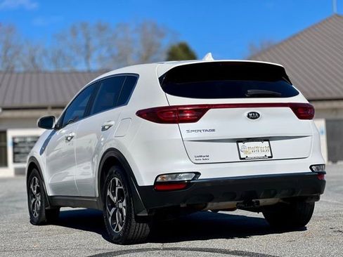 Used 2021 Kia Sportage LX image 7