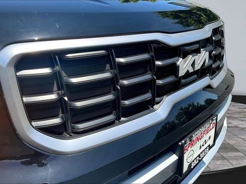 Used 2025 Kia Telluride S FWD image 33