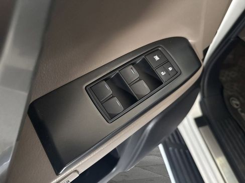 Used 2022 Lexus GX 460 Premium image 24