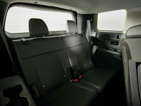 Used 2025 Hyundai Santa Fe SEL FWD image 33