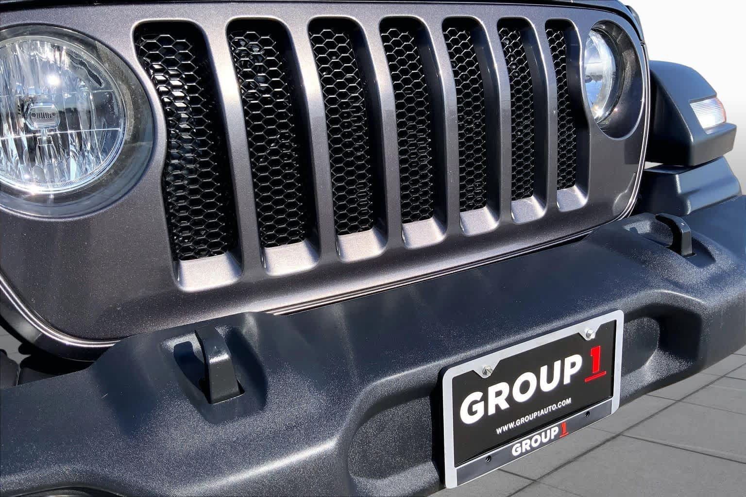 Used 2022 Jeep Wrangler Unlimited Sport AWD/4WD image 29