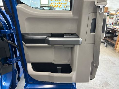 Used 2018 Ford F150 XLT w/ Equipment Group 301A Mid AWD/4WD image 40