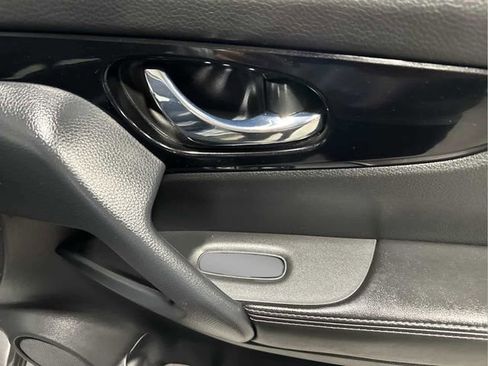 Certified 2022 Nissan Rogue Sport SL image 29