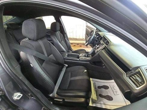 Used 2020 Honda Civic Sport image 12