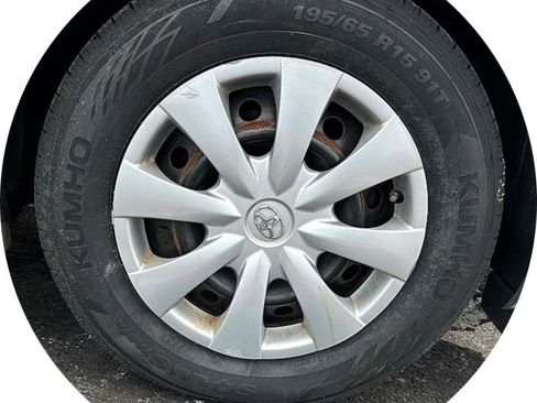 Used 2010 Toyota Corolla LE image 13