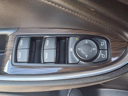 Used 2024 Chevrolet Malibu LT FWD image 8