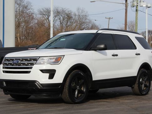 Used 2019 Ford Explorer 4WD w/ Class III Trailer Tow Package image 3