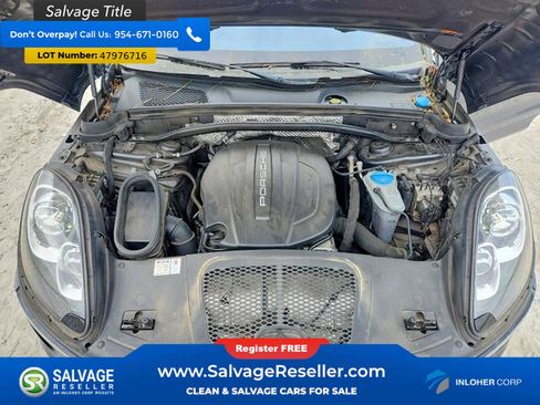 Used 2018 Porsche Macan Sport Edition image 16