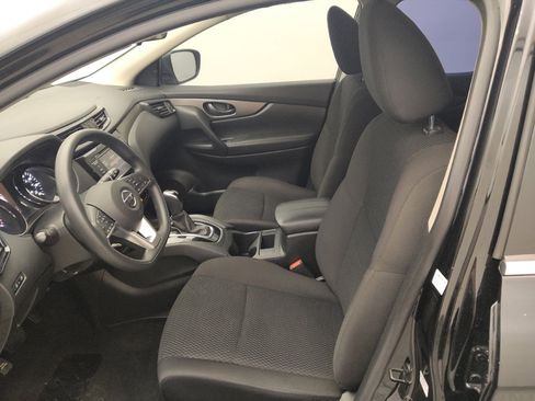 Used 2019 Nissan Rogue Sport S FWD image 17