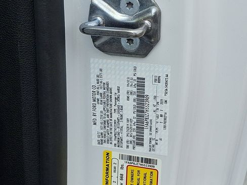 Used 2017 Ford Mustang Shelby GT350 w/ Electronics Package image 26