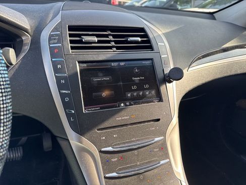 Used 2015 Lincoln MKZ Hybrid w/ Equipment Group 202A Reserve image 8