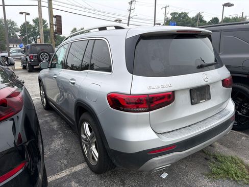 Used 2021 Mercedes-Benz GLB 250 4MATIC image 9