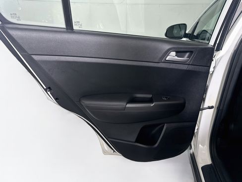 Used 2017 Kia Sportage LX FWD image 24