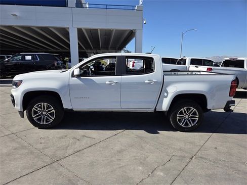 Used 2022 Chevrolet Colorado W/T w/ Custom Special Edition image 3