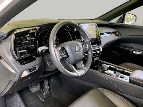 Used 2024 Lexus RX 350 FWD w/ Technology Package image 15